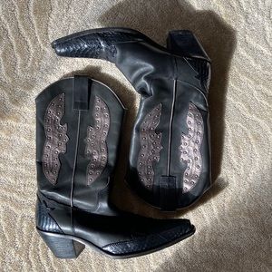 Like-New Black/Charcoal/Pewter Leather Western Boots Size 6